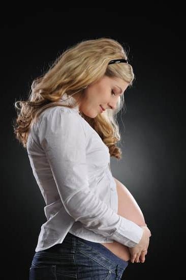 how-early-does-pregnancy-discharge-start-you-getting-pregnant