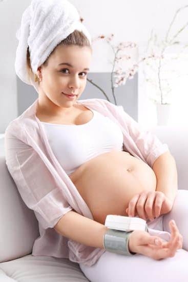 how-to-get-rid-of-smelly-discharge-during-pregnancy-you-getting-pregnant