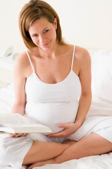 is-clear-discharge-a-sign-of-early-pregnancy-you-getting-pregnant