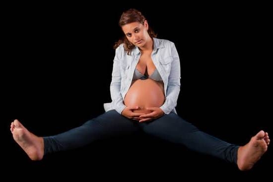 is-discharge-a-sign-of-pregnancy-in-dogs-you-getting-pregnant