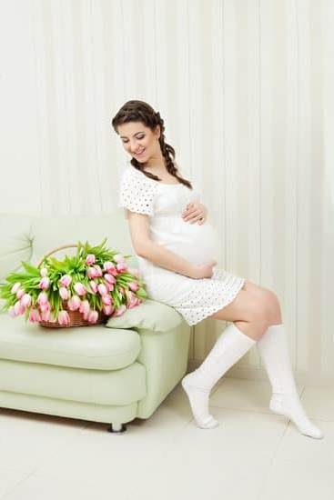 light-yellow-colored-discharge-during-pregnancy-you-getting-pregnant