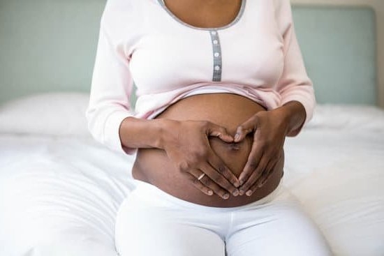 will-there-be-white-discharge-during-pregnancy-you-getting-pregnant